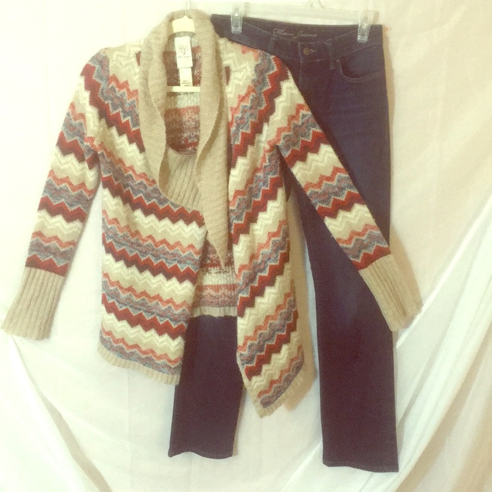 Classy & Stylish Mavi Jeans w/free Sweater Shrug!